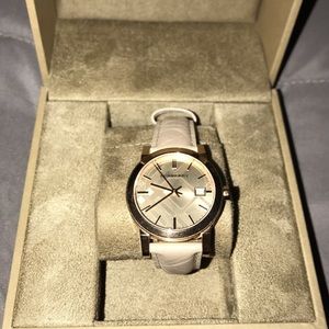 Burberry watch Brand new